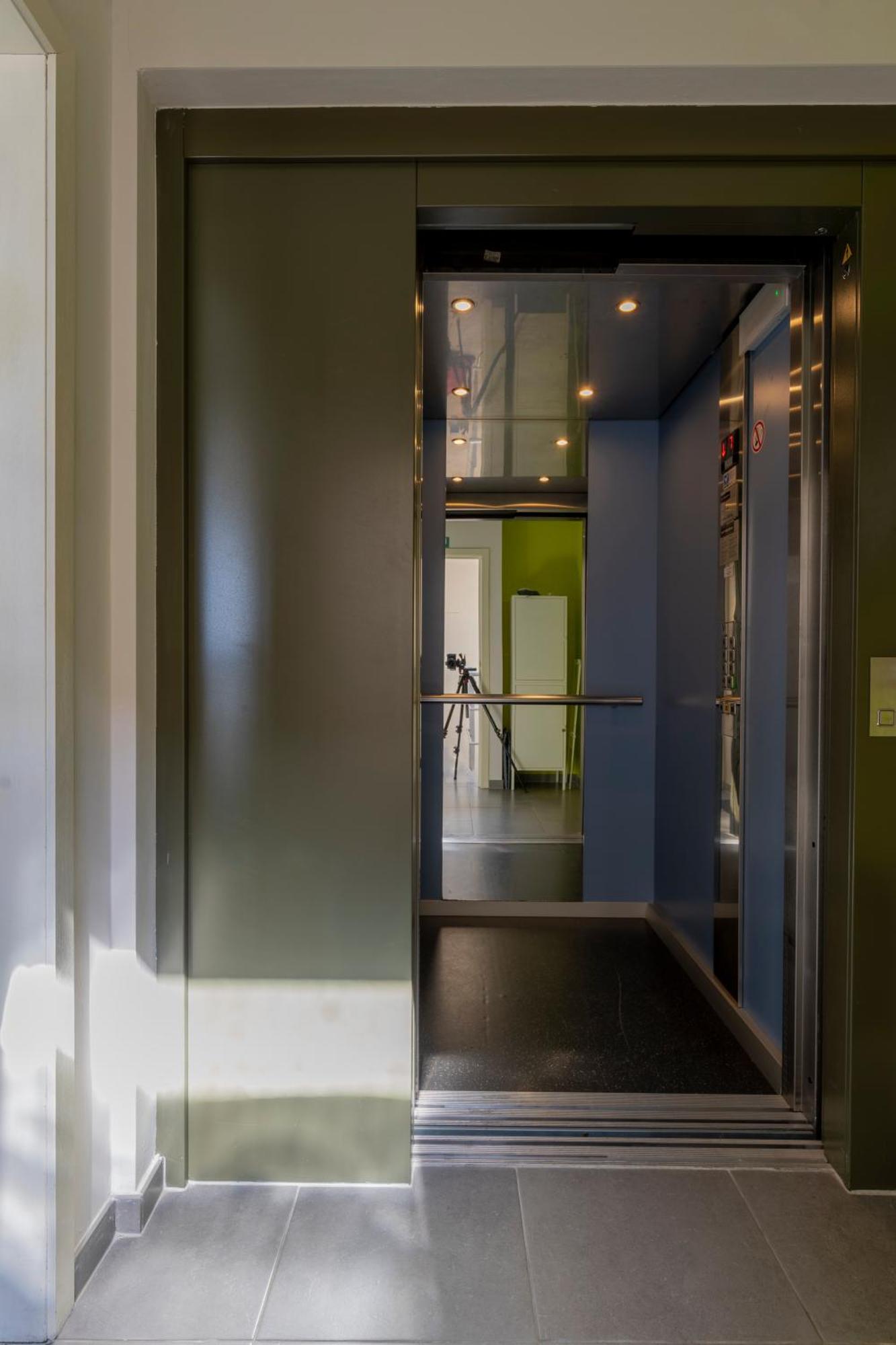 奥斯滕德Penthouse Bij Leopoldpark公寓 外观 照片