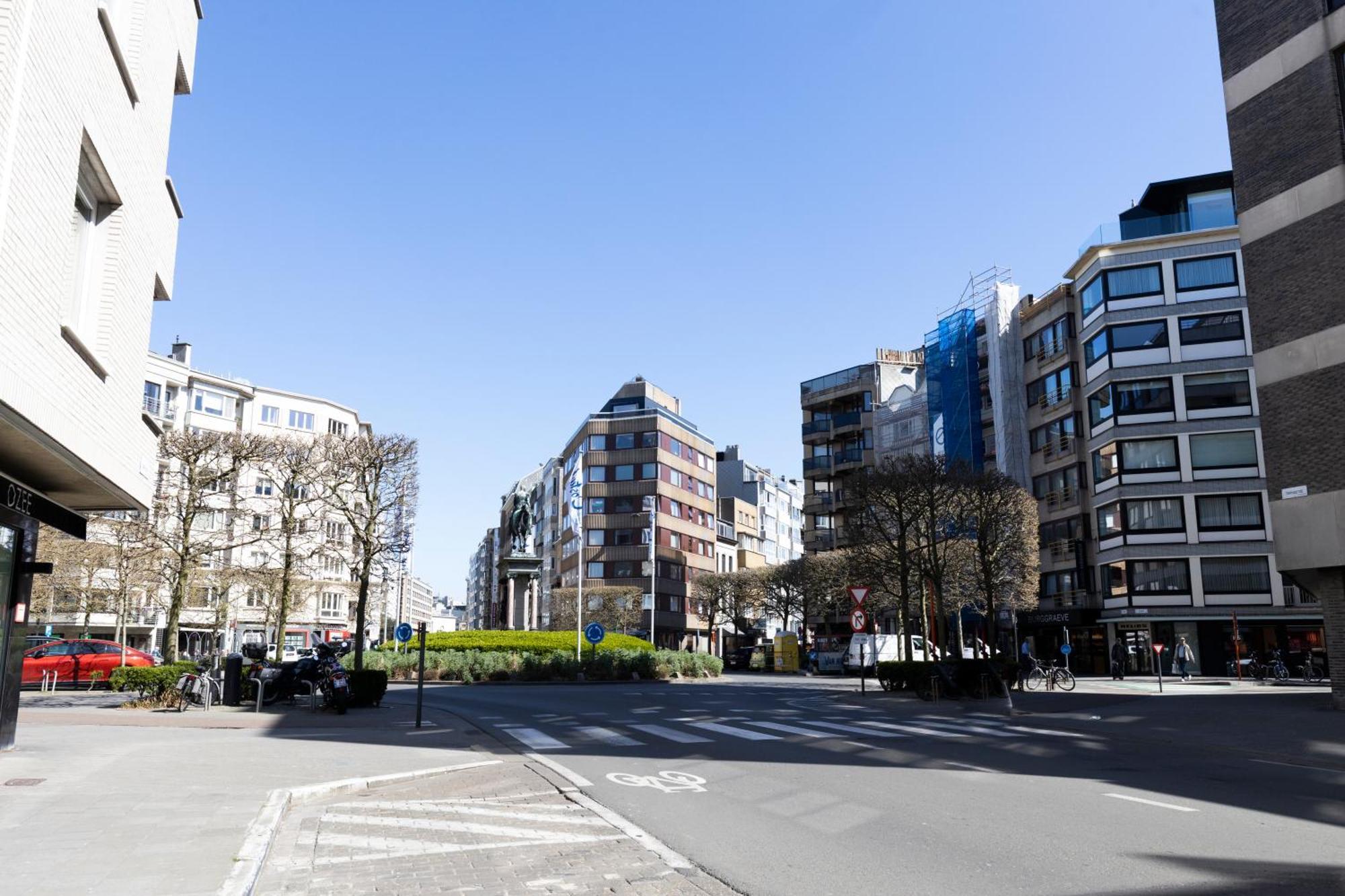 奥斯滕德Penthouse Bij Leopoldpark公寓 外观 照片