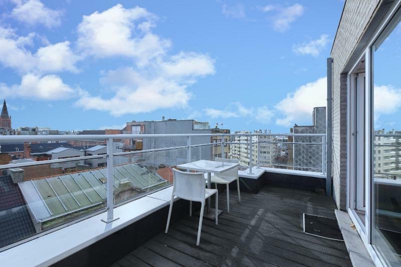 奥斯滕德Penthouse Bij Leopoldpark公寓 外观 照片